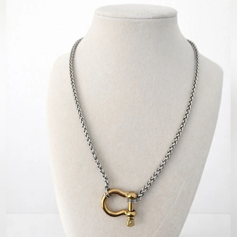 Equestrian Shackle Necklace Gold Silver Chain 🐎 - Picture 2 of 7